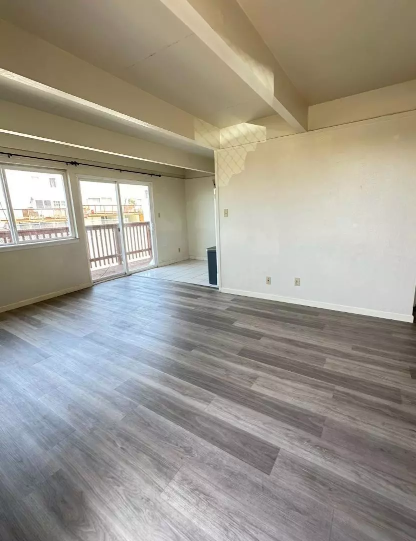 Daly City, CA 94014,575 Villa ST #20