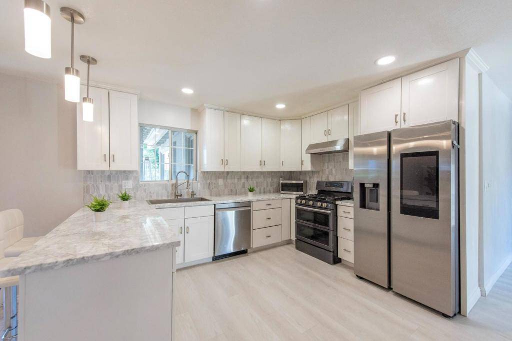San Jose, CA 95111,709 Deboer LN