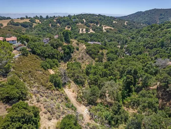 Los Altos Hills, CA 94022,27388 Sherlock CT