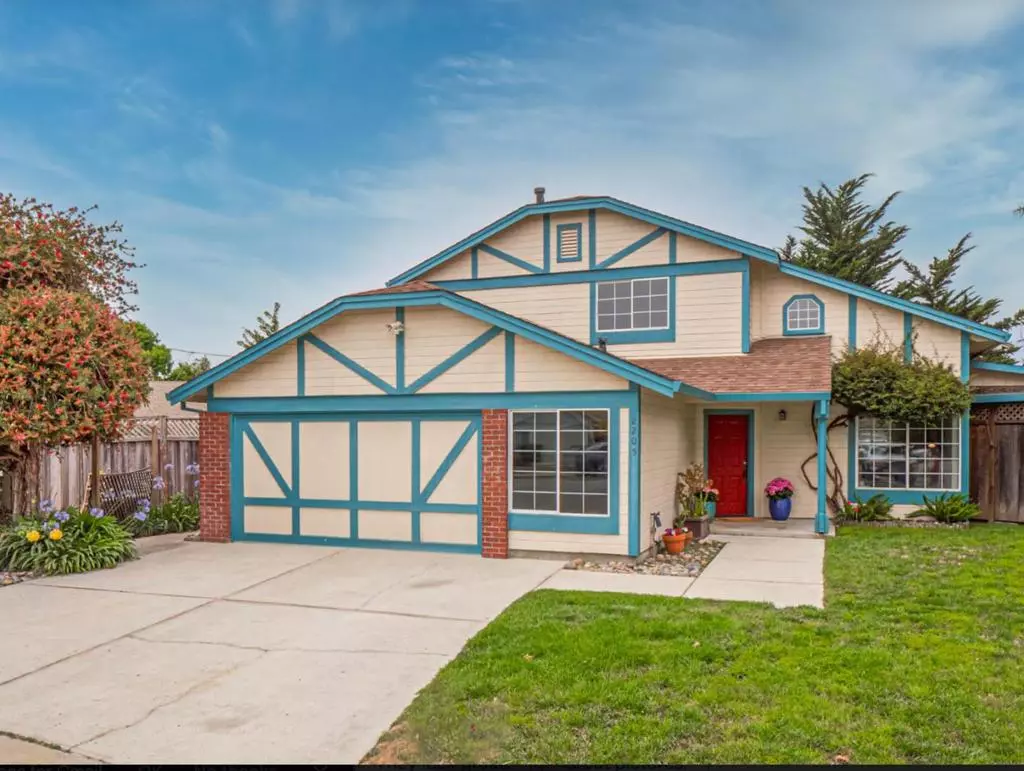 Santa Cruz, CA 95062,2205 Lagoon CT