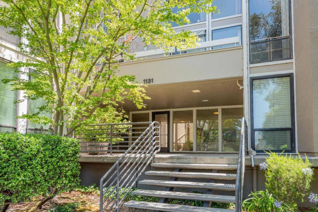 1131 Compass LN #217, Foster City, CA 94404