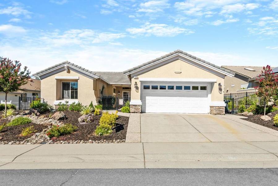 1808 Gingersnap LN, Lincoln, CA 95648