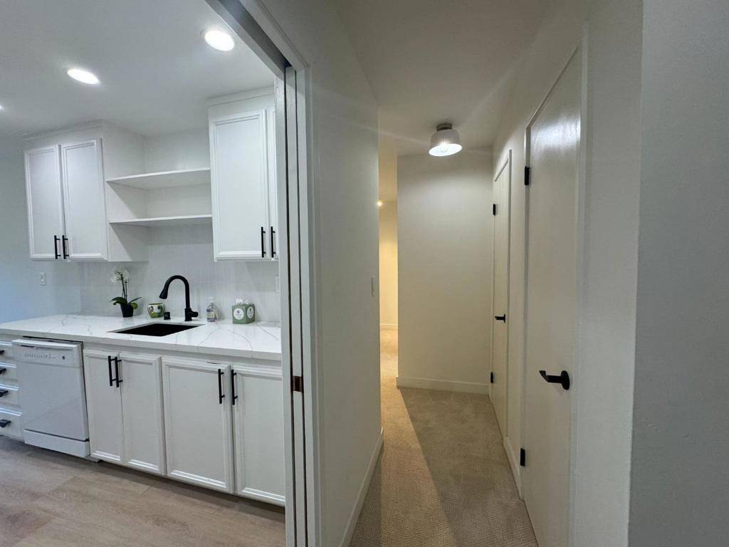 Los Altos, CA 94022,150 W Edith AVE #21