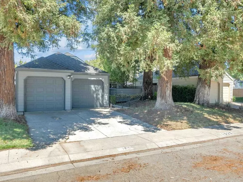 1923 Cottage CT, Stockton, CA 95207