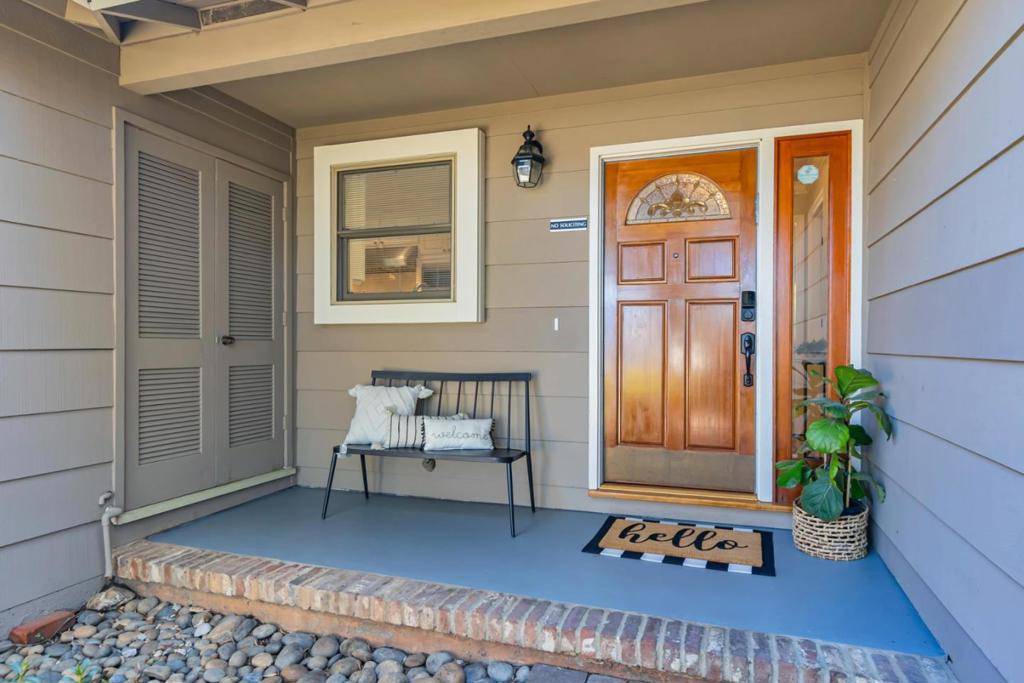 Sunnyvale, CA 94087,558 Croyden CT