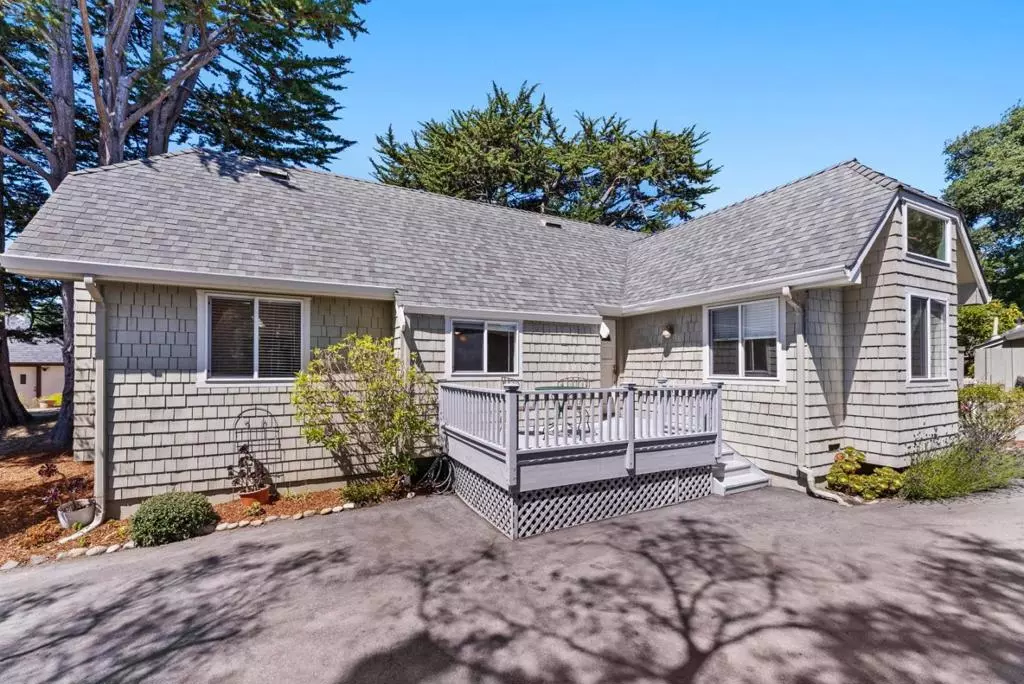 Aptos, CA 95003,425 Sandalwood DR