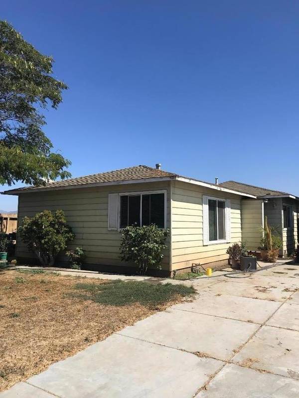 Gonzales, CA 93926,698 Del Monte CIR