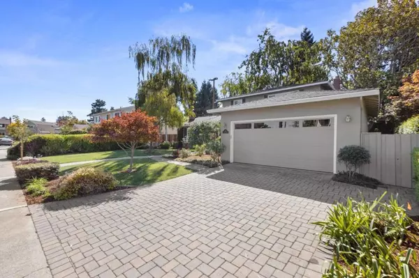 Mountain View, CA 94040,143 Waverly PL