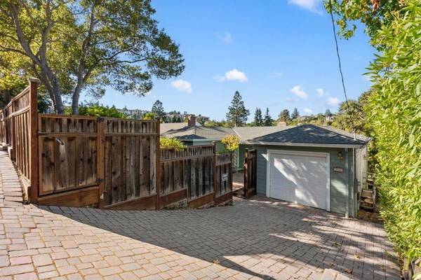 San Carlos, CA 94070,200 Manor DR