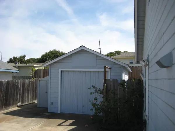 Monterey, CA 93940,202 Lerwick DR