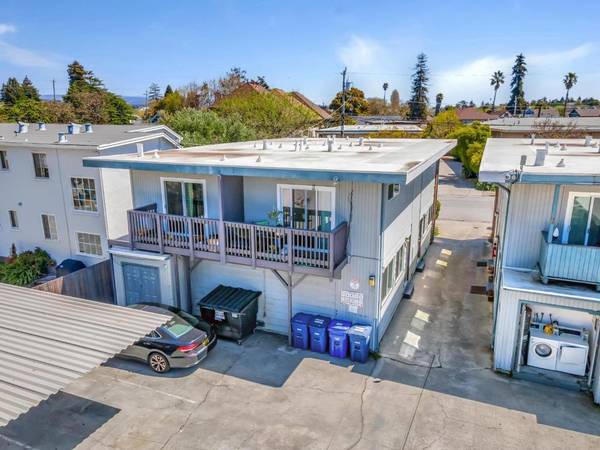 Santa Cruz, CA 95060,121 Walti ST