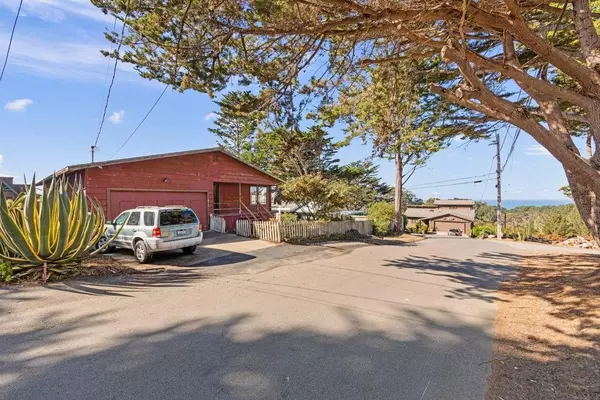 Moss Beach, CA 94038,852 Linda Vista ST