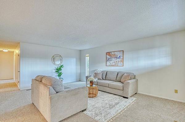 Marina, CA 93933,311 Johnson PL