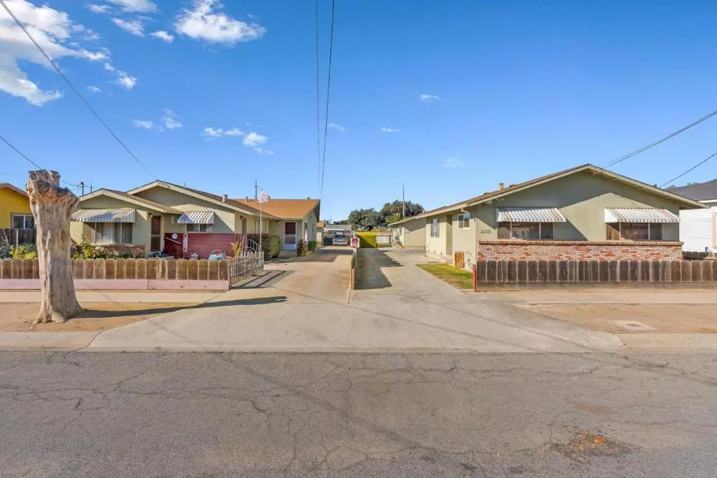 Gonzales, CA 93926,209 8th ST