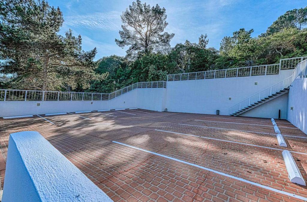 Monterey, CA 93940,120 Del Rey Gardens DR