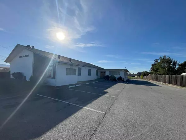 67 Eucalyptus DR, Salinas, CA 93905