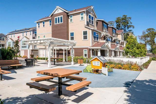 San Mateo, CA 94401,16 Tidal WAY