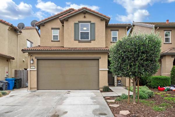 403 Crane LN, Hollister, CA 95023