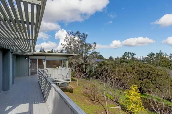 Portola Valley, CA 94028,Address not disclosed