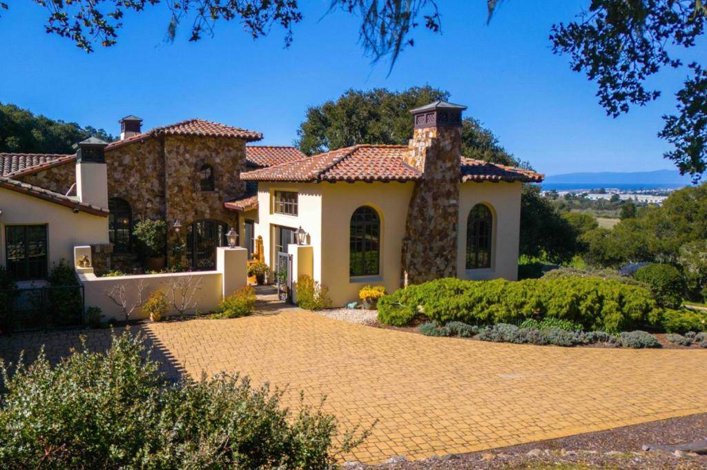 7595 Paseo Vista, Monterey, CA 93940