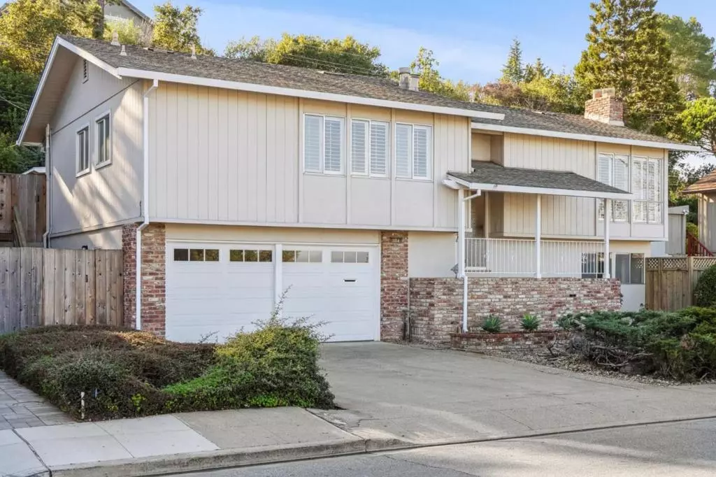 Redwood City, CA 94061,1104 Eden Bower LN