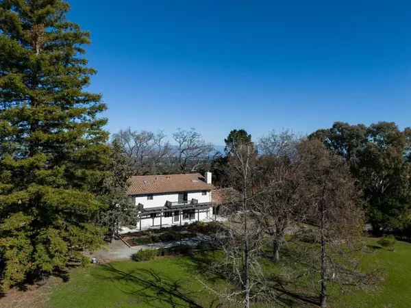 Los Altos Hills, CA 94022,26687 Altamont RD