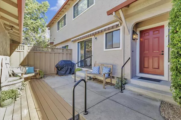 2037 Eucalyptus CT, Santa Clara, CA 95050