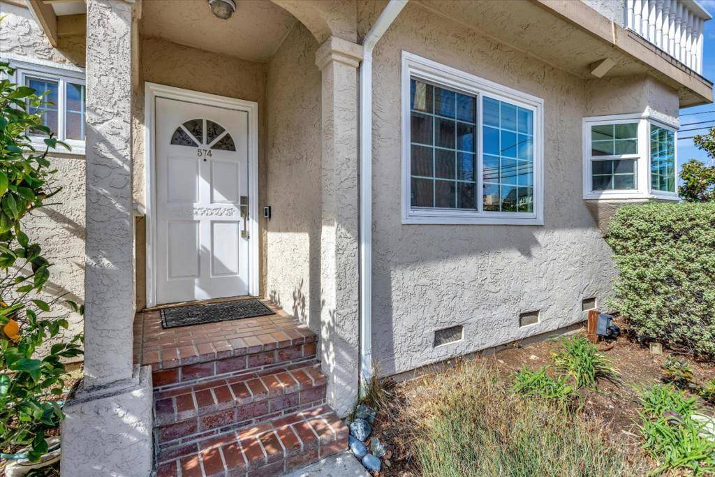 Campbell, CA 95008,574 W Hacienda AVE