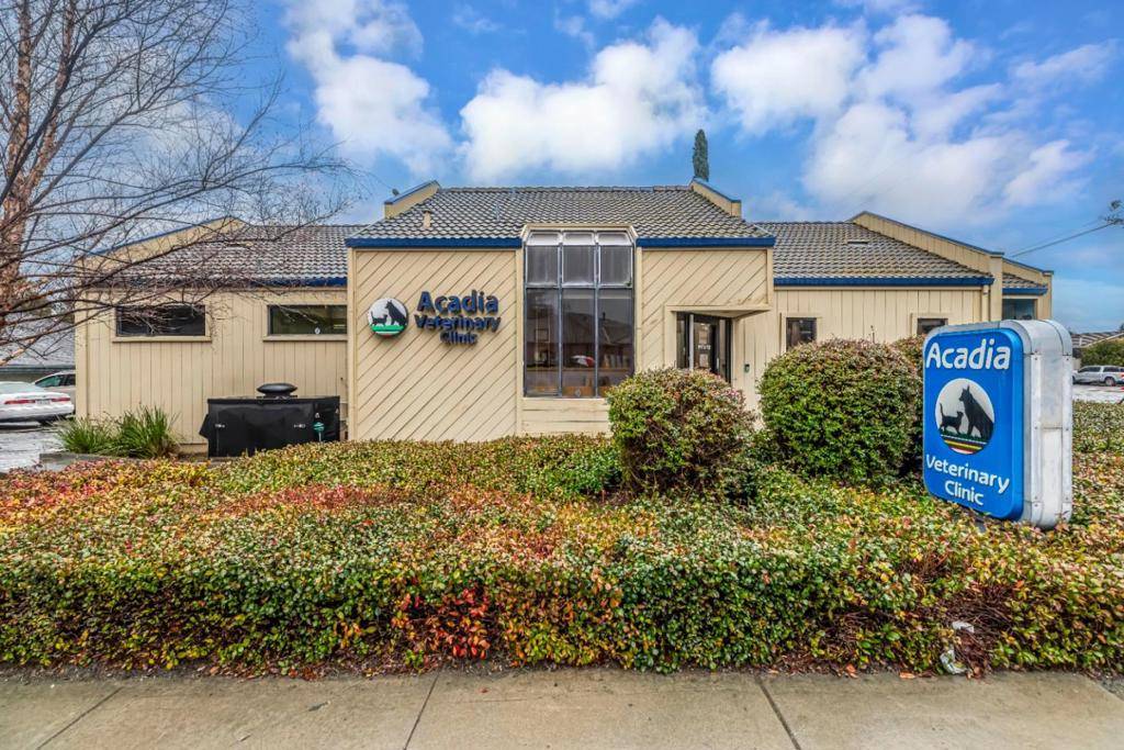 10012 N Foothill BLVD, Cupertino, CA 95014