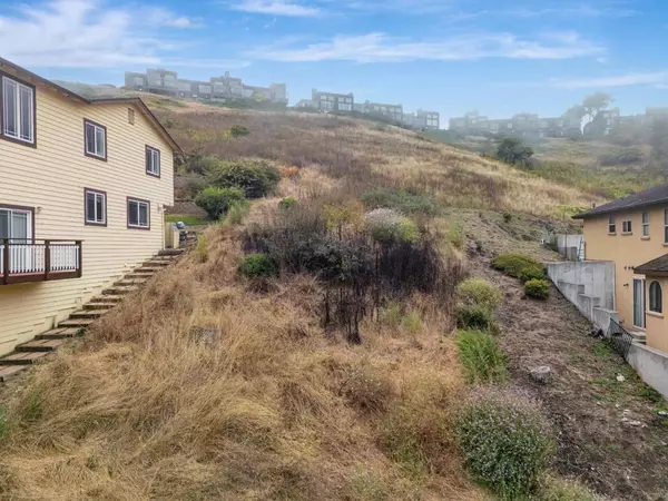 463 Farallon AVE, Pacifica, CA 94044