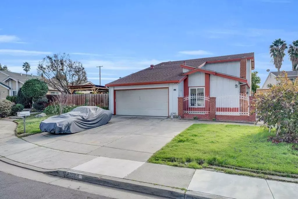 San Jose, CA 95121,2114 Bennighof CT