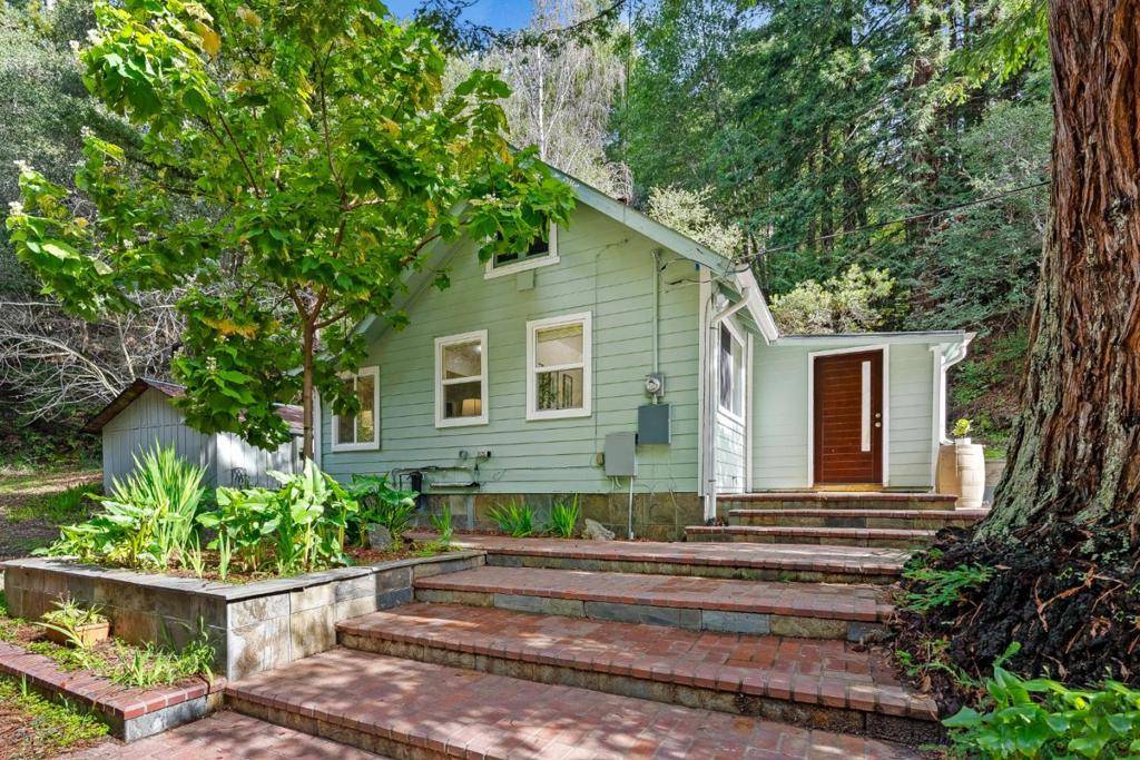 1933 Redwood DR, Santa Cruz, CA 95060