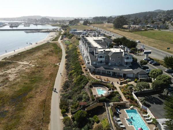 4100 Cabrillo HWY #102, Half Moon Bay, CA 94019