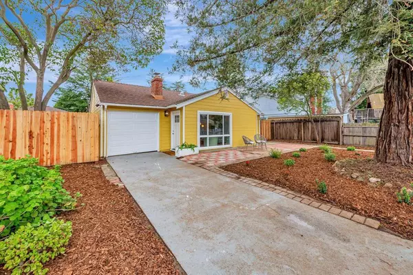 4201 Suzanne DR, Palo Alto, CA 94306