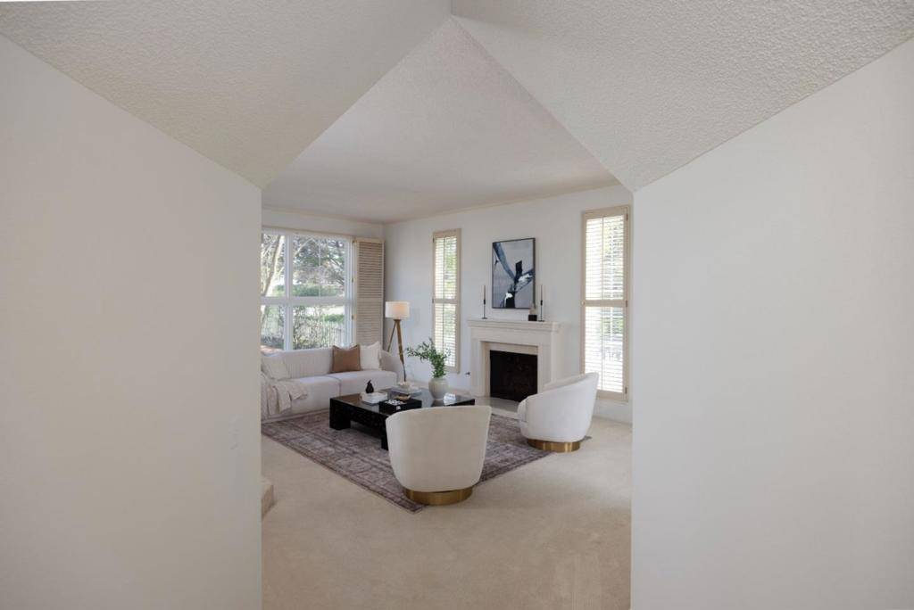 Half Moon Bay, CA 94019,21 Pinehurst LN