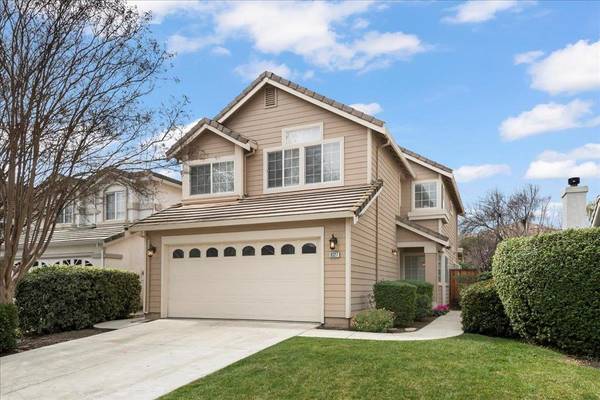 9327 Lariat DR, Gilroy, CA 95020