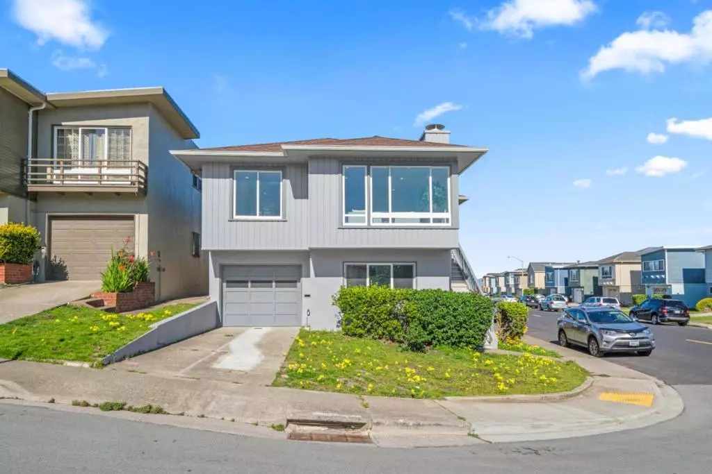 Daly City, CA 94015,164 Skyline DR