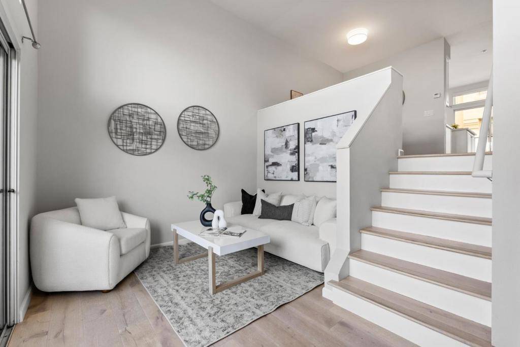 Mountain View, CA 94043,150 Holly CT