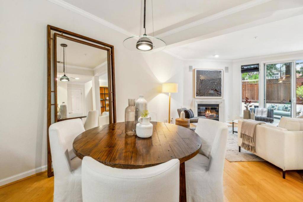 Menlo Park, CA 94025,600 Willow RD #2