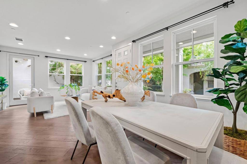Mountain View, CA 94043,109 Avellino WAY
