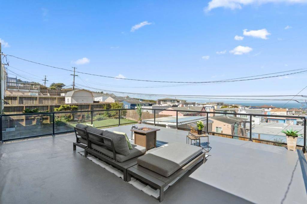 Daly City, CA 94015,52 Seacliff AVE
