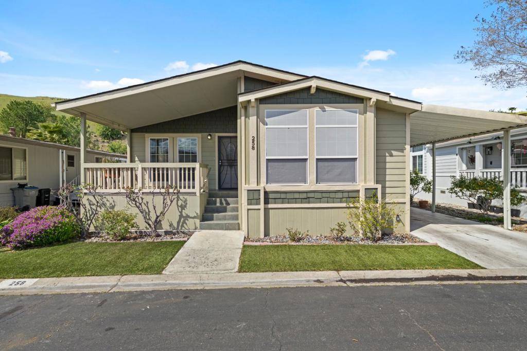 258 Chateau La Salle DR, San Jose, CA 95111