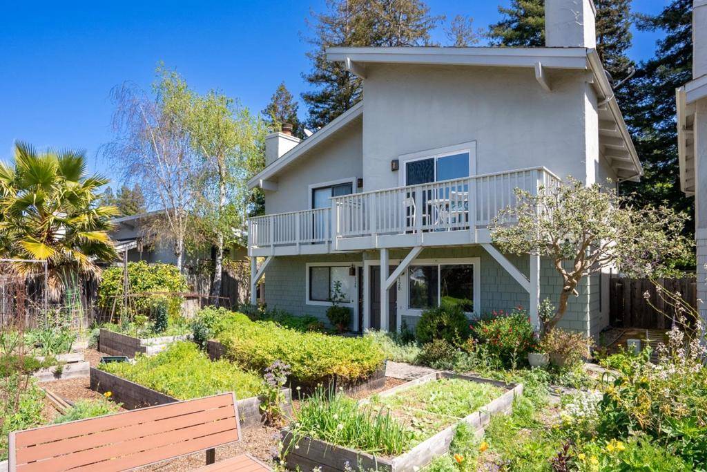 Santa Cruz, CA 95060,128 Grant ST