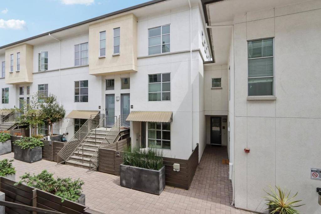 1 E Julian ST #208, San Jose, CA 95112