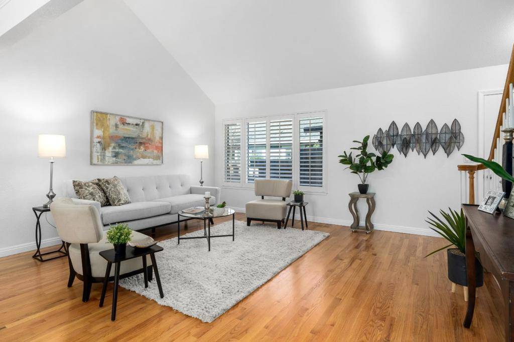 Santa Cruz, CA 95062,1817 Silvana LN