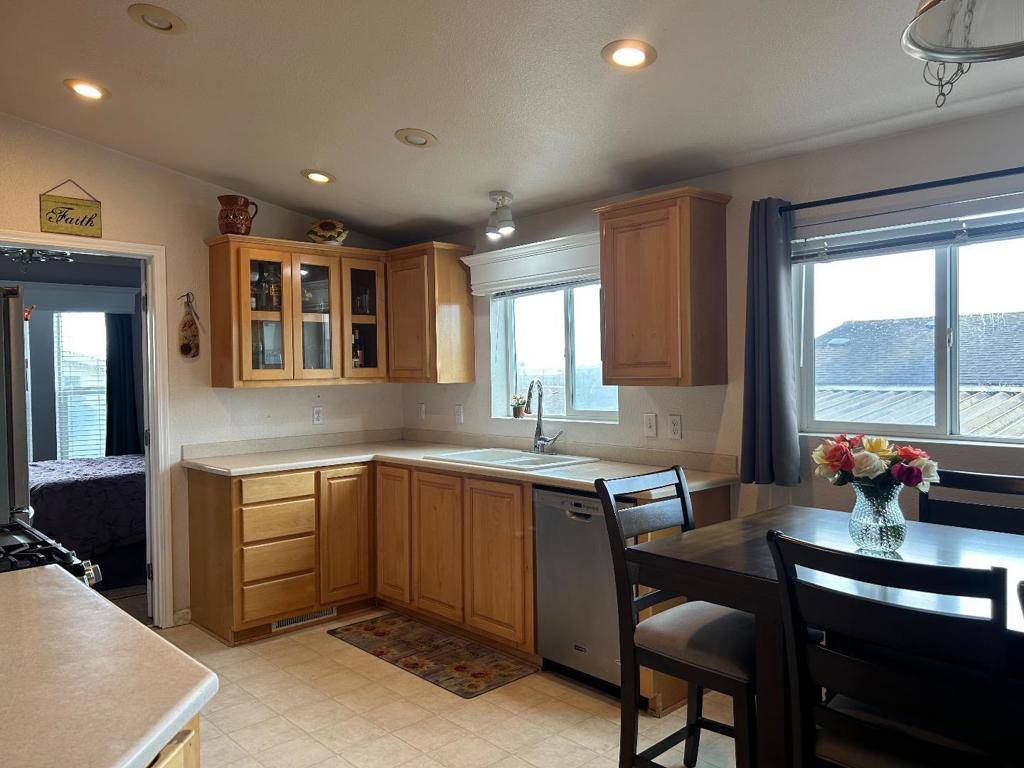 Moss Landing, CA 95039,1900 Highway 1