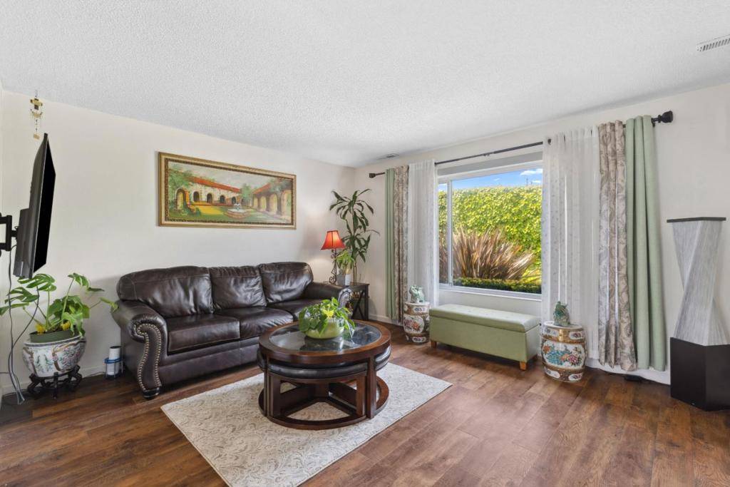 Marina, CA 93933,3137 Seacrest AVE #5