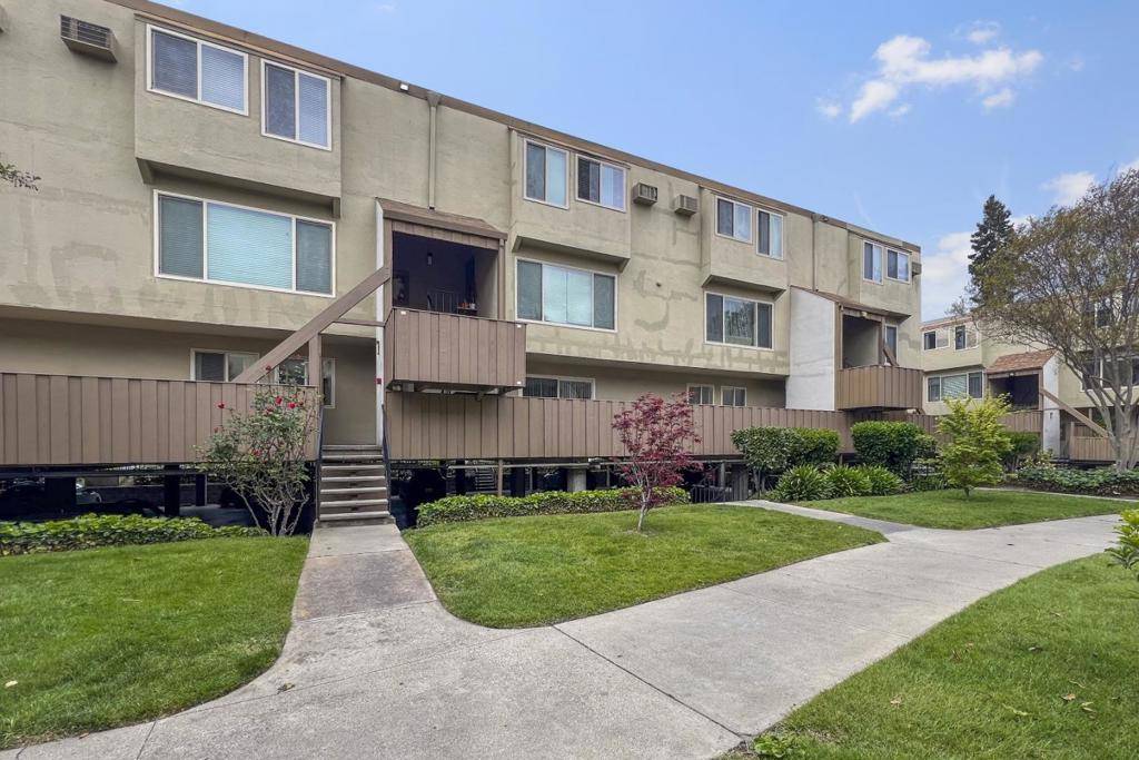 San Jose, CA 95129,410 Auburn WAY #19
