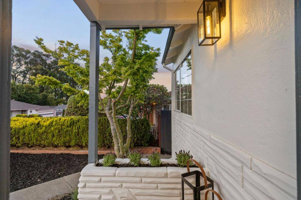 Millbrae, CA 94030,515 Helen DR