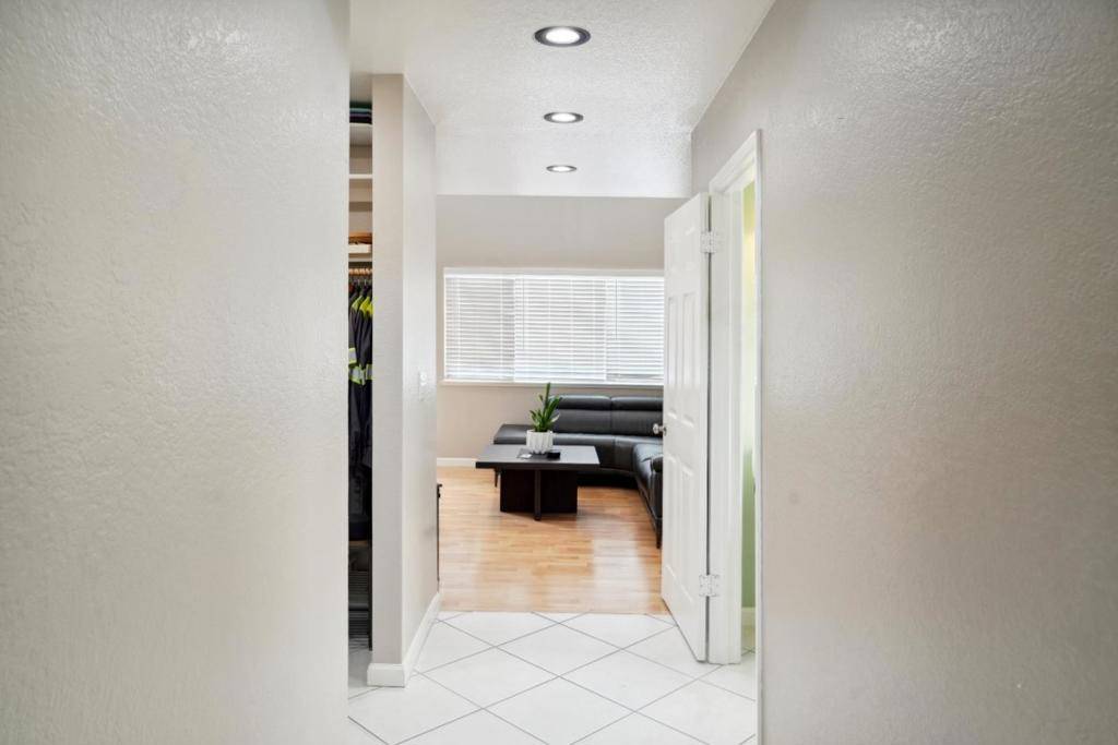 Watsonville, CA 95076,169 Terry LOOP